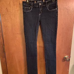 Dark wash skinny jeans size 7 Rampage